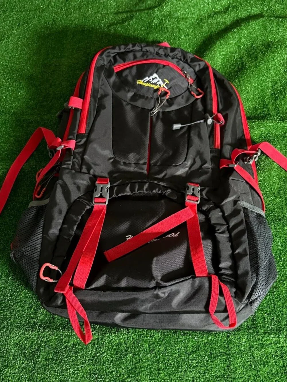 60L Hiking Backpack Waterproof Travel Rucksack Outdoor Sports Bag Black Red  Rea
